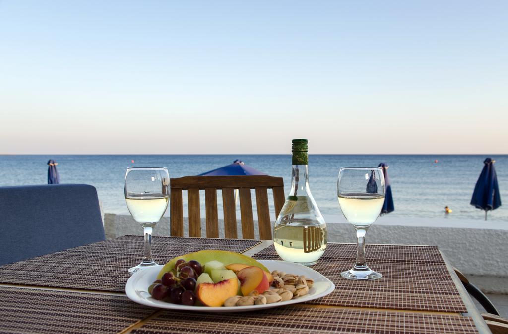 Yialos Studios-Apartments Makrýgialos Екстериор снимка