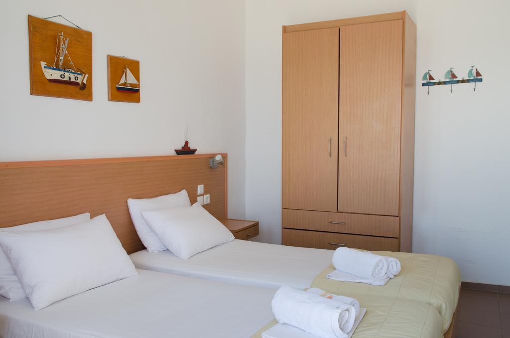 Yialos Studios-Apartments Makrýgialos Екстериор снимка
